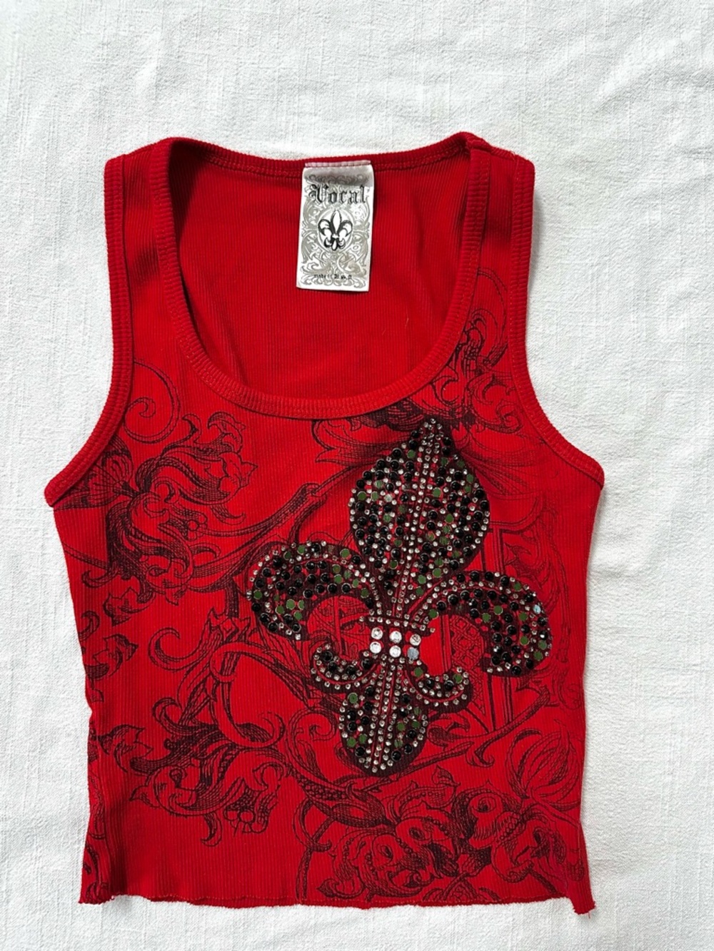 Vocal Red Ribbed Tank with Embellished Fleur-de-Lis Raw Hem Cropped XS / S